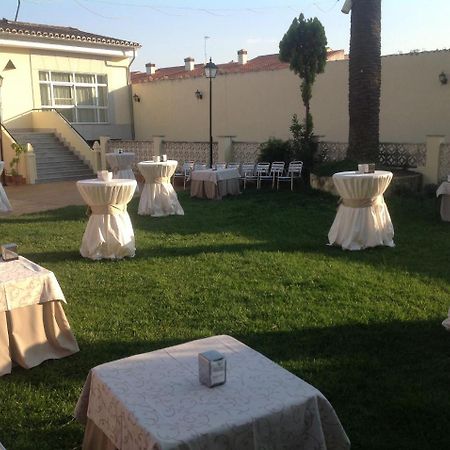 Victoria Hotel Trujillo Ngoại thất bức ảnh