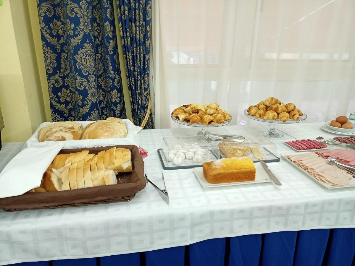 Victoria Hotel Trujillo Ngoại thất bức ảnh